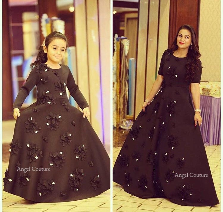 Black Floral Bunch Gown