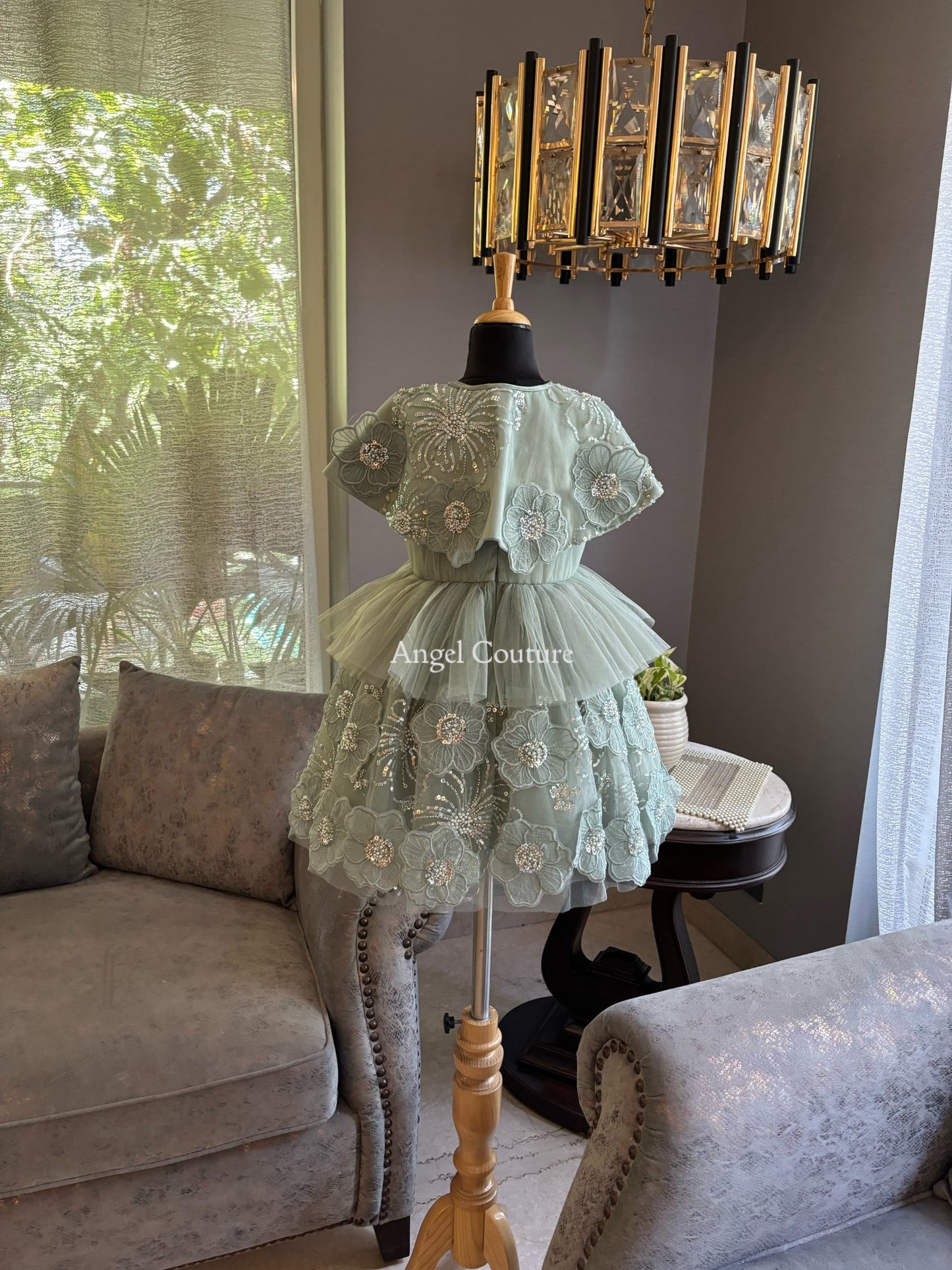 English Green Shoulder Cape Flower Dress